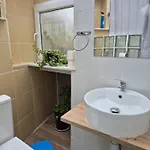 Casa Playa Valdenoja Homestay *