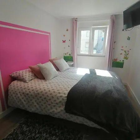 בית אירוח Casa Playa Valdenoja *