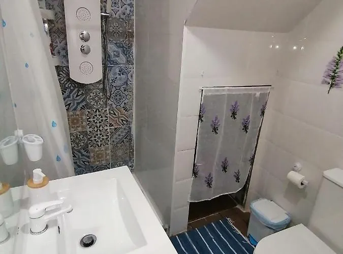 Casa Playa Valdenoja Homestay *